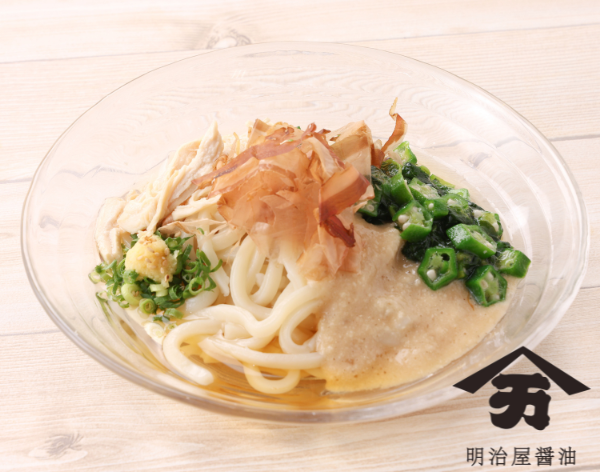 カツオ出汁薫るさっぱりおうどん〔冷〕<br>～明治屋醤油のうすくち醤油～