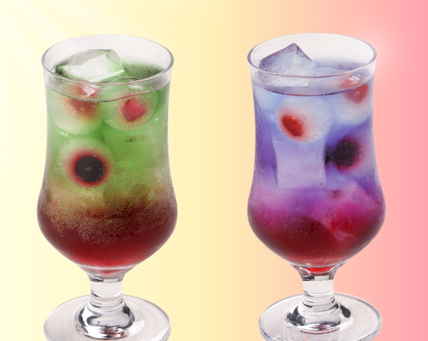 ビー玉サイダー<br>(左)いちご＆メロン・(右)いちご＆ブルーハワイ