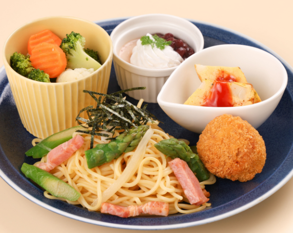 アスパラとベーコンのバター醤油パスタプレート